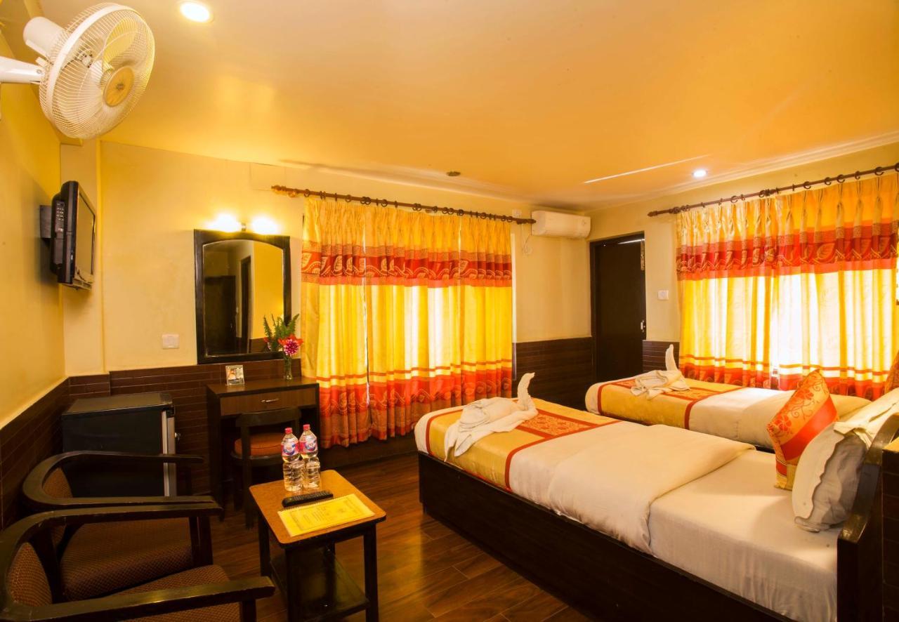 Hotel Trip Pokhara Exterior foto