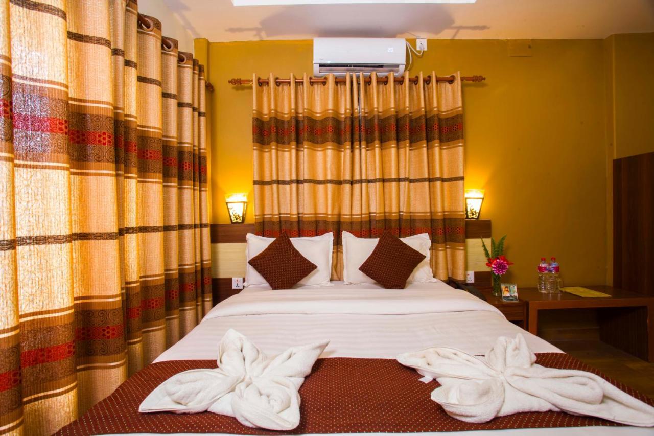 Hotel Trip Pokhara Exterior foto