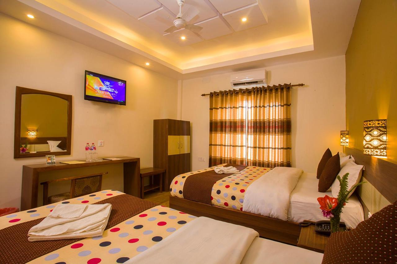 Hotel Trip Pokhara Exterior foto